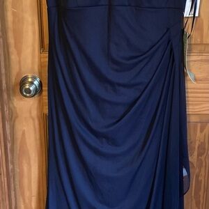 Elegant Navy Blue Strapless Formal Dress